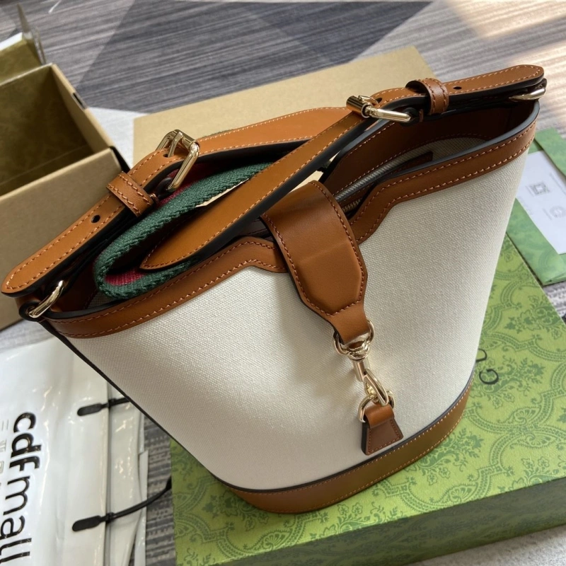Gvc*1 bucket bags 4011i-0130