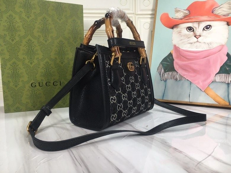 Gvc*1 top handle bags 4032-0466