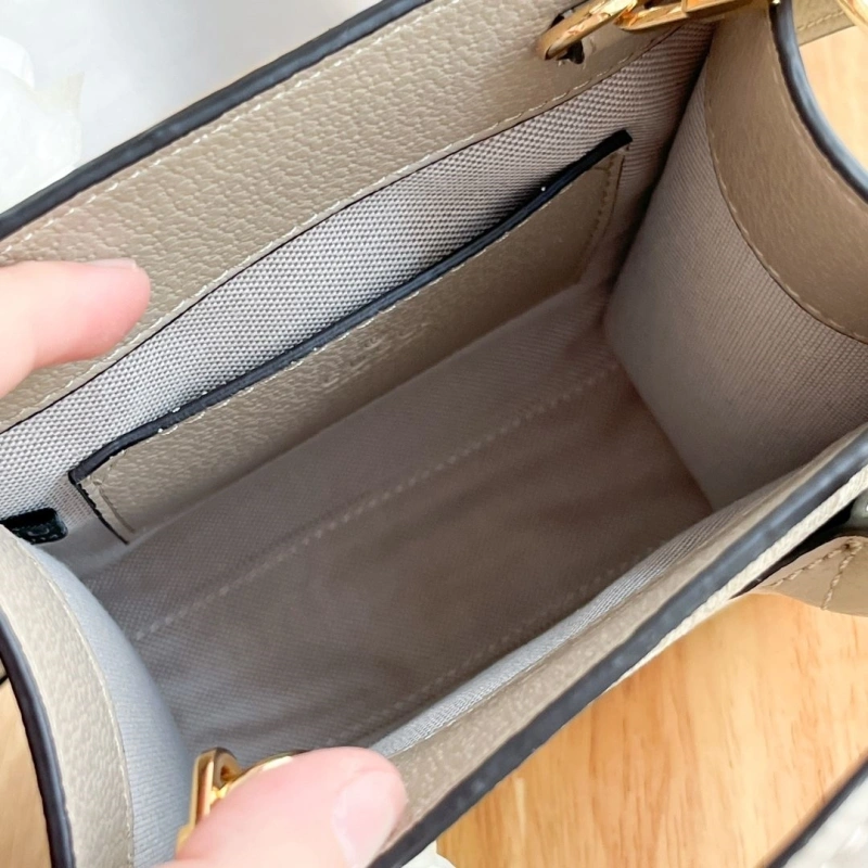 Gvc*1 top handle bags 4032-1126