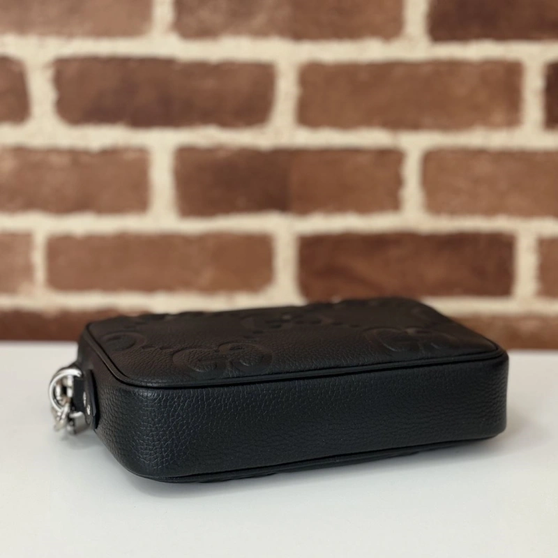 Gvc*1 clutch bags 4033-0197