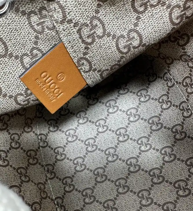 Gvc*1 bucket bags 4034g-0050