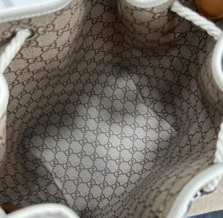 Gvc*1 bucket bags 4034h-0006