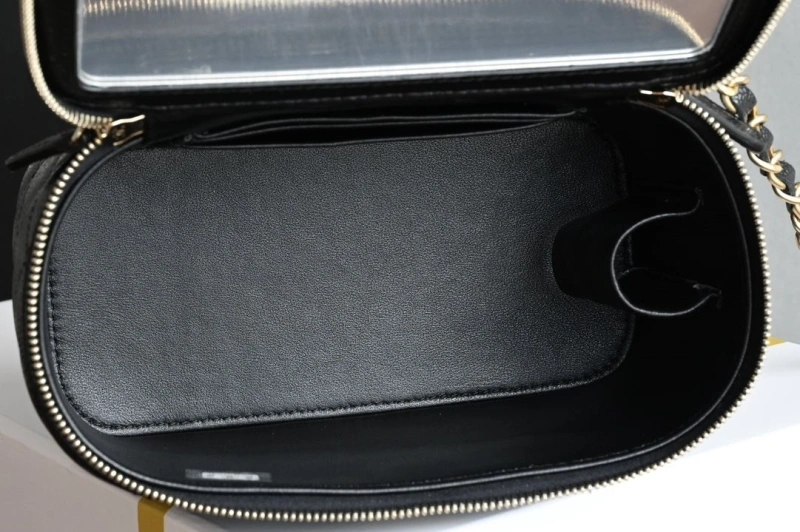 Ch**el cosmetic bags 4035f-0012
