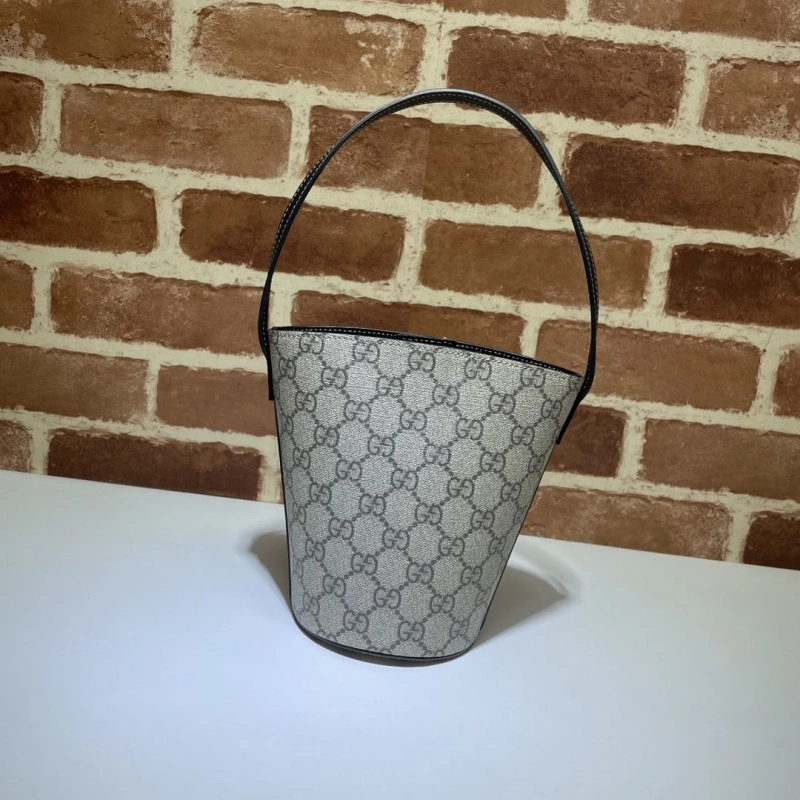 Gvc*1 bucket bags 4036-0616