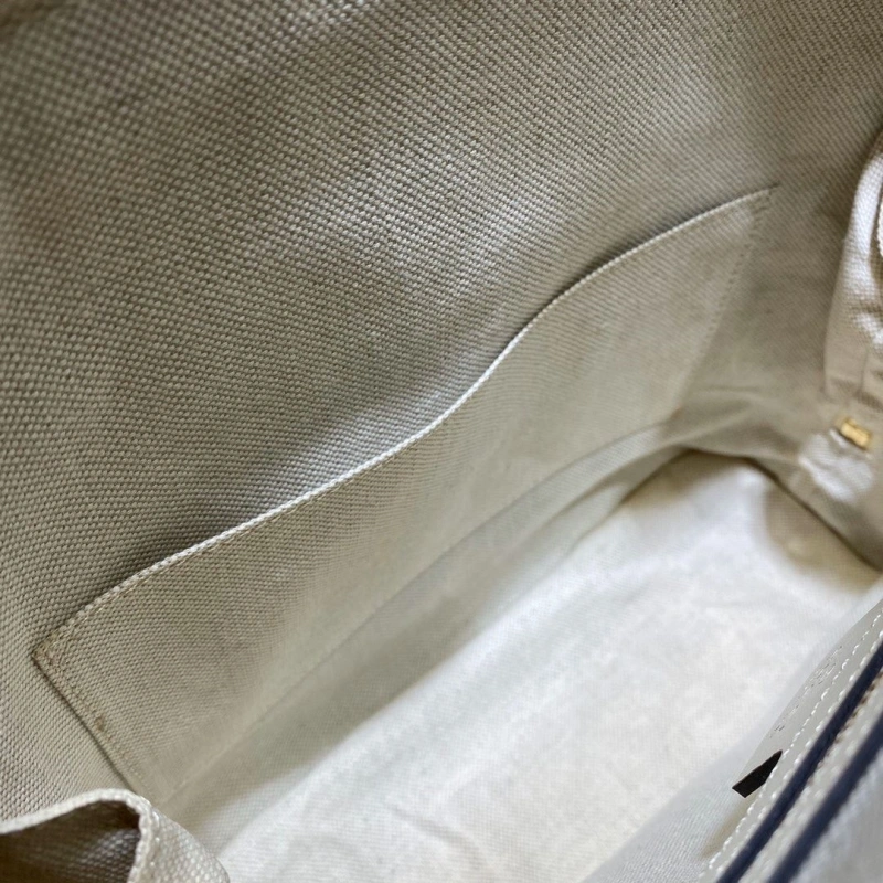 Gvc*1 top handle bags 4036c-1117