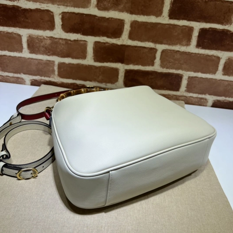 Gvc*1 top handle bags 4036c-1220