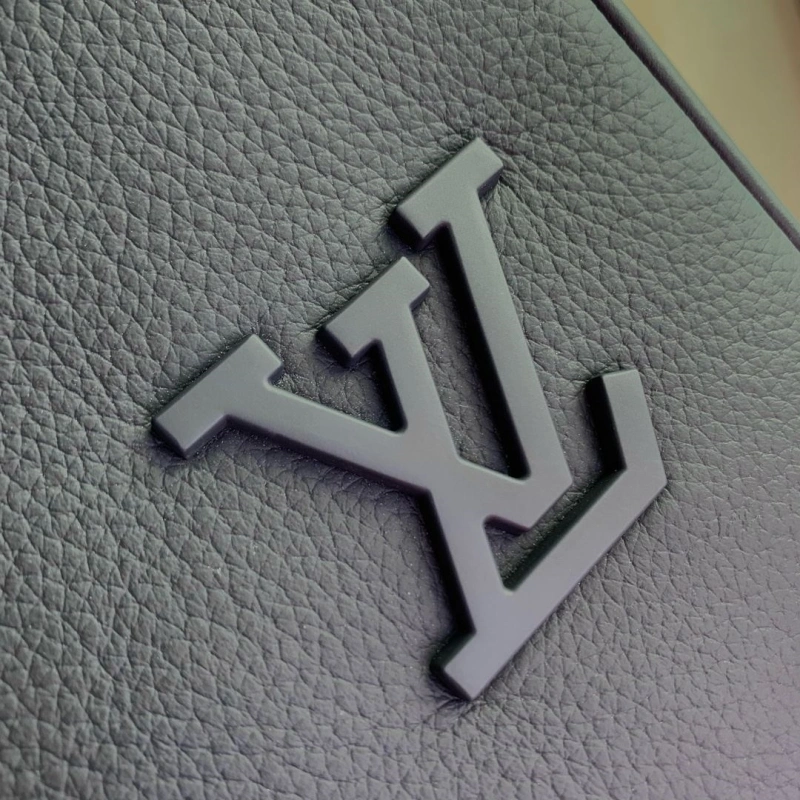 LV Travel Bags 4048A-0016