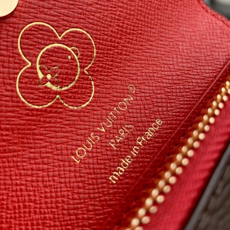 LV Wallets 4048A-0020