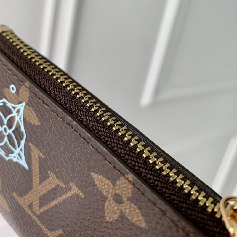 LV Wallets 4048A-0024