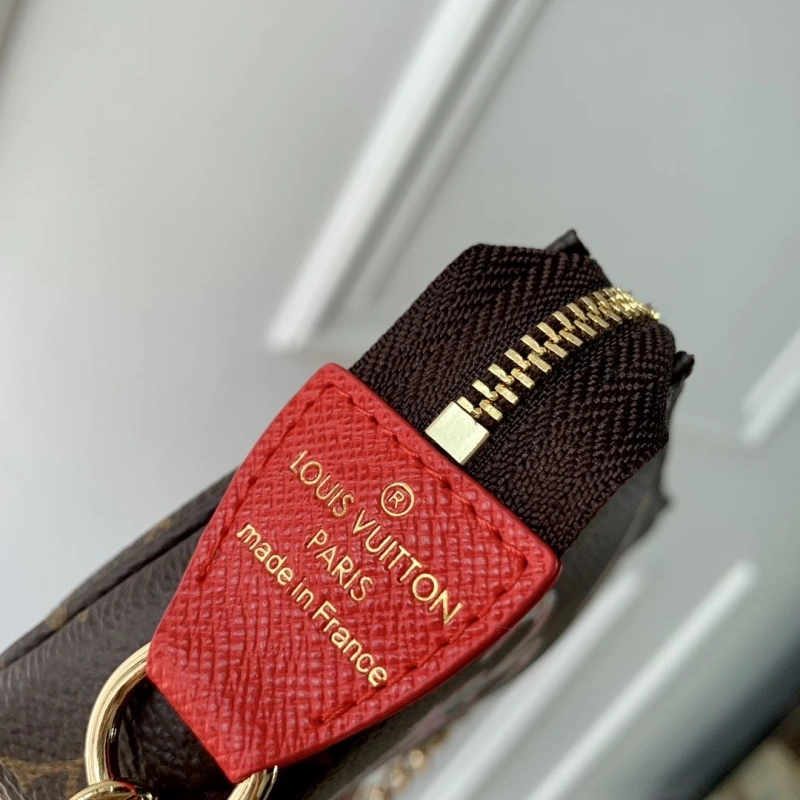 LV Wallets 4048A-0053