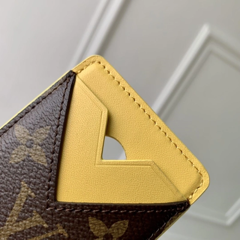 LV Wallets 4048A-0073