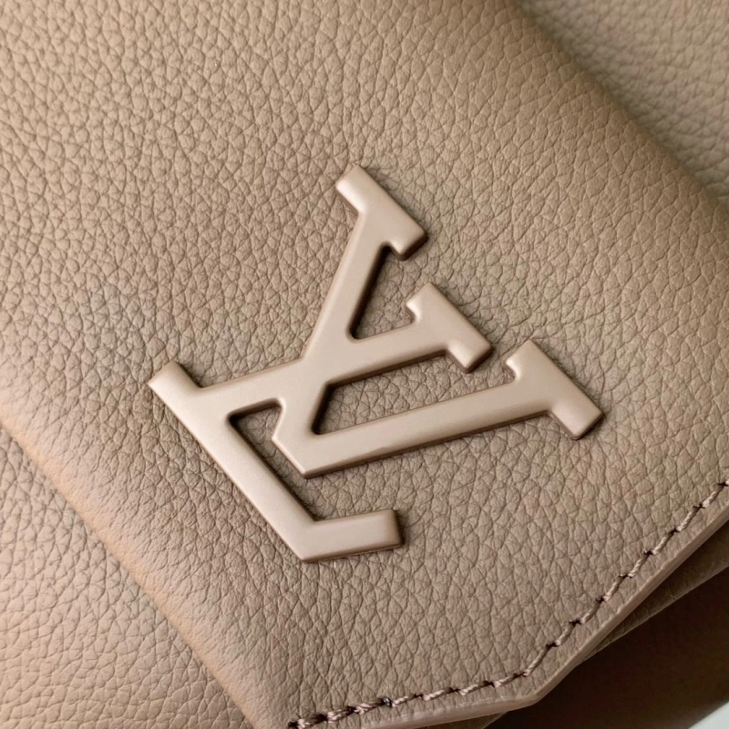 LV Backpacks 4048A-0092