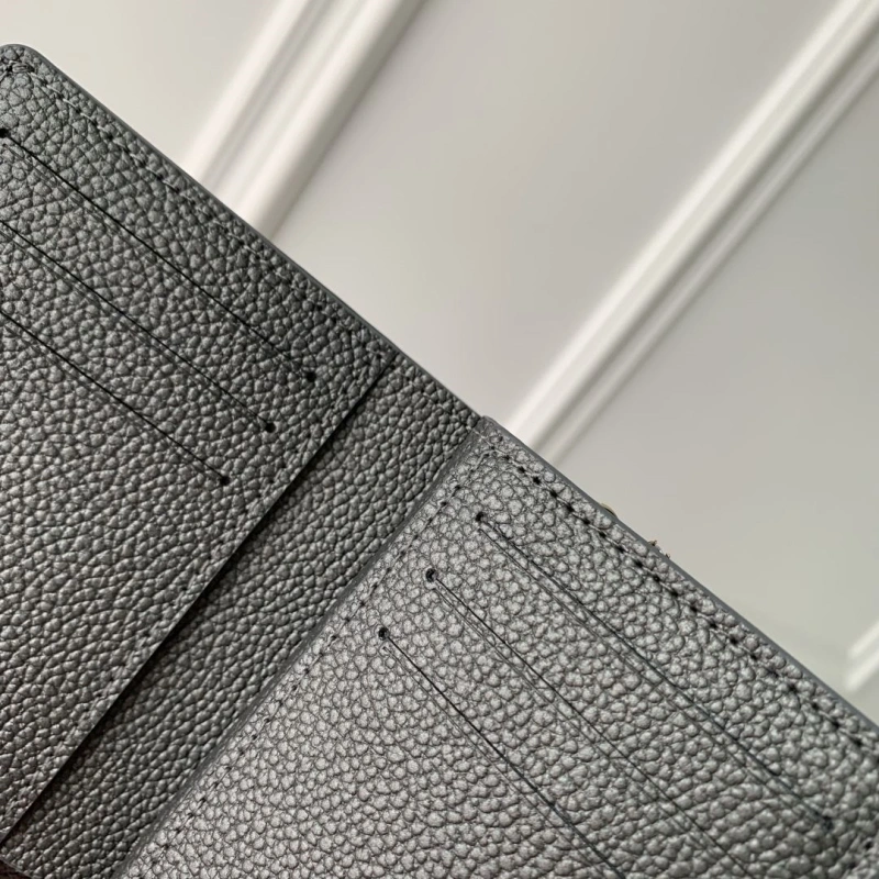LV Wallets 4048A-0100