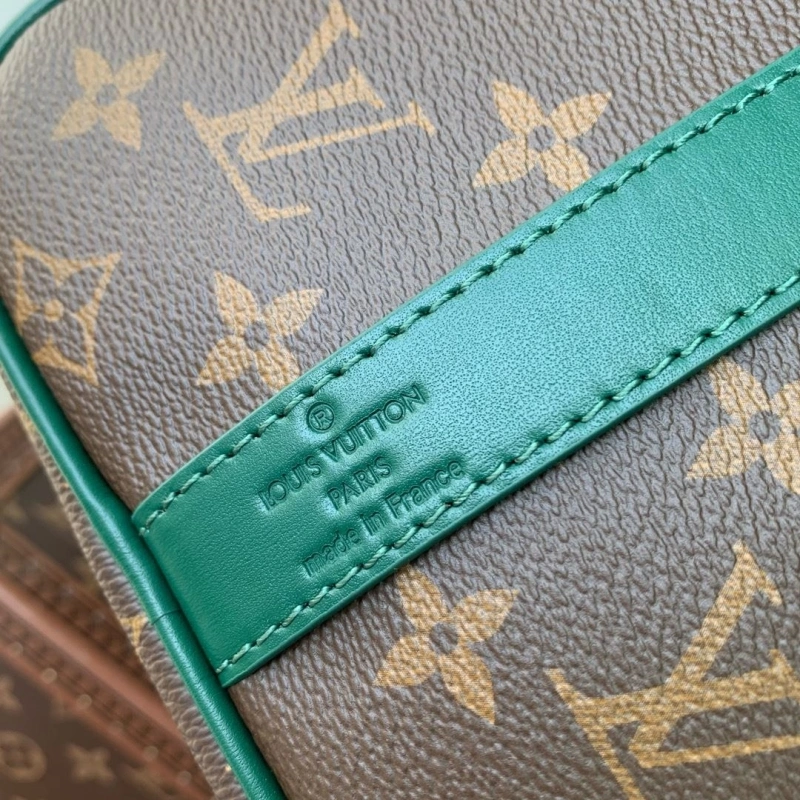 LV Travel Bags 4048A-0117