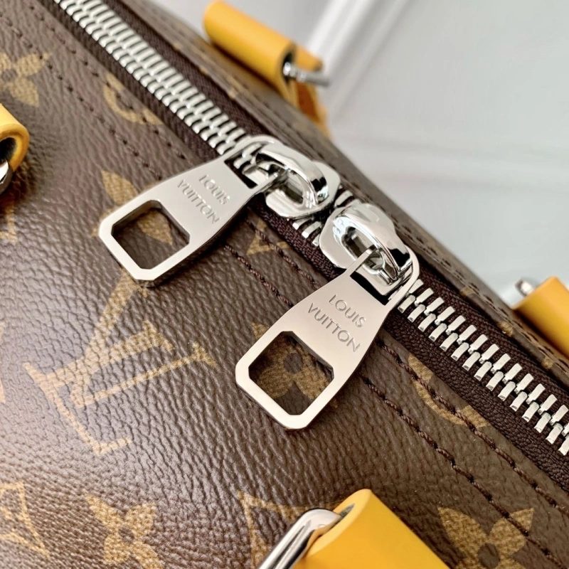 LV Travel Bags 4048A-0118