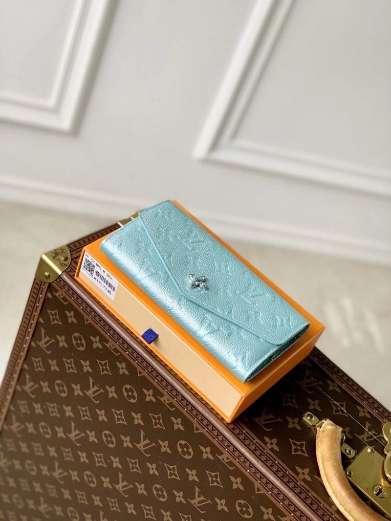 LV Wallets 4048A-0136