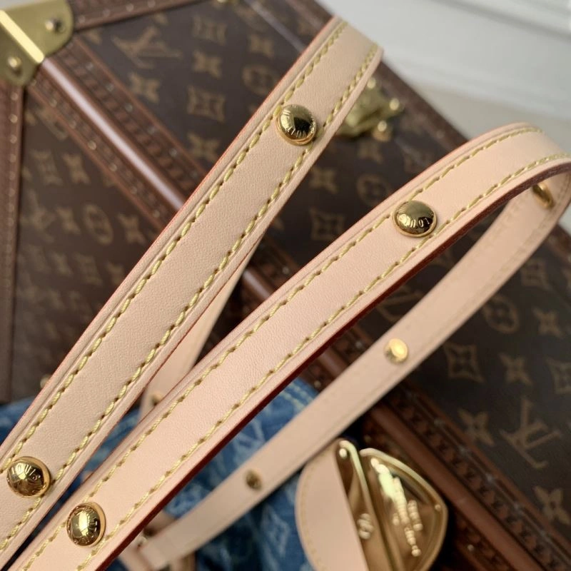 LV Backpacks 4048F-0054