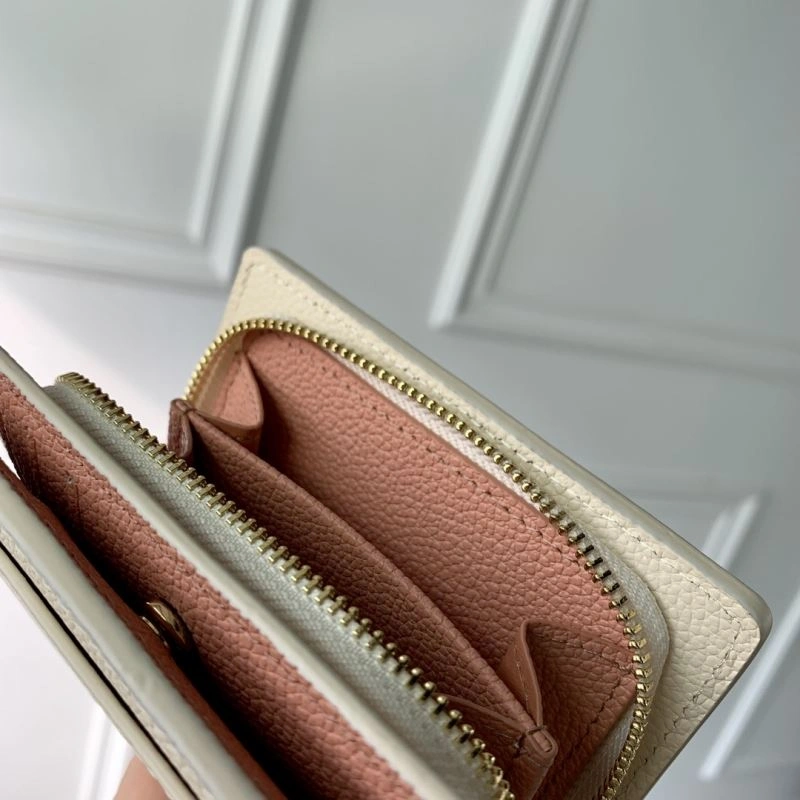 LV Wallets 4048F-0077
