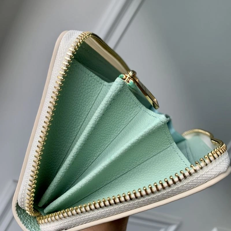 LV Wallets 4048F-0084