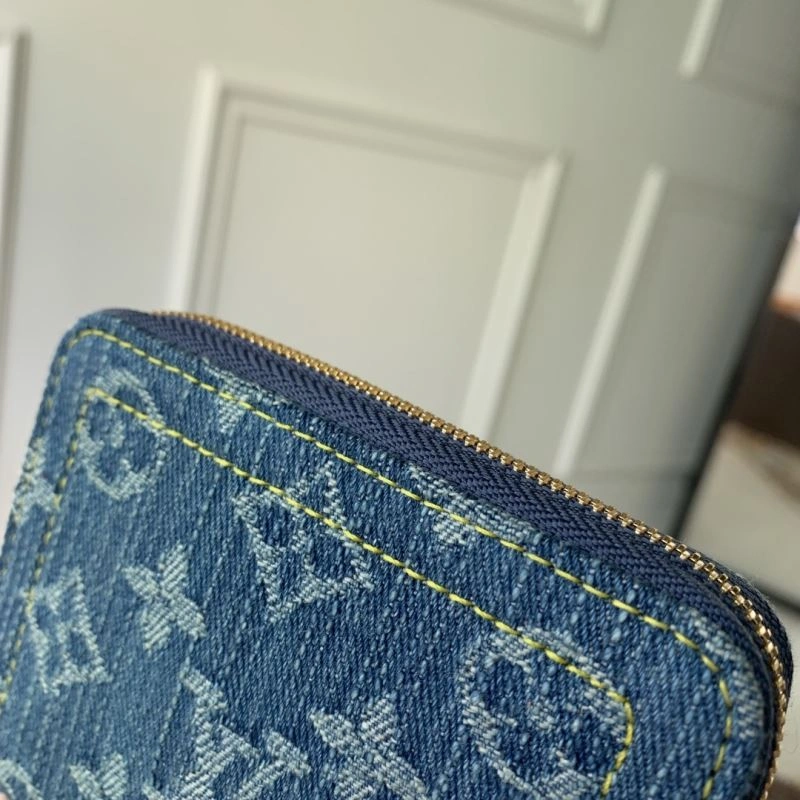 LV Wallets 4048F-0100