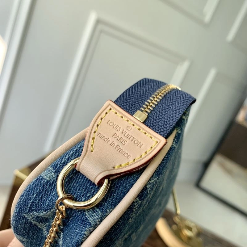LV Wallets 4048F-0101
