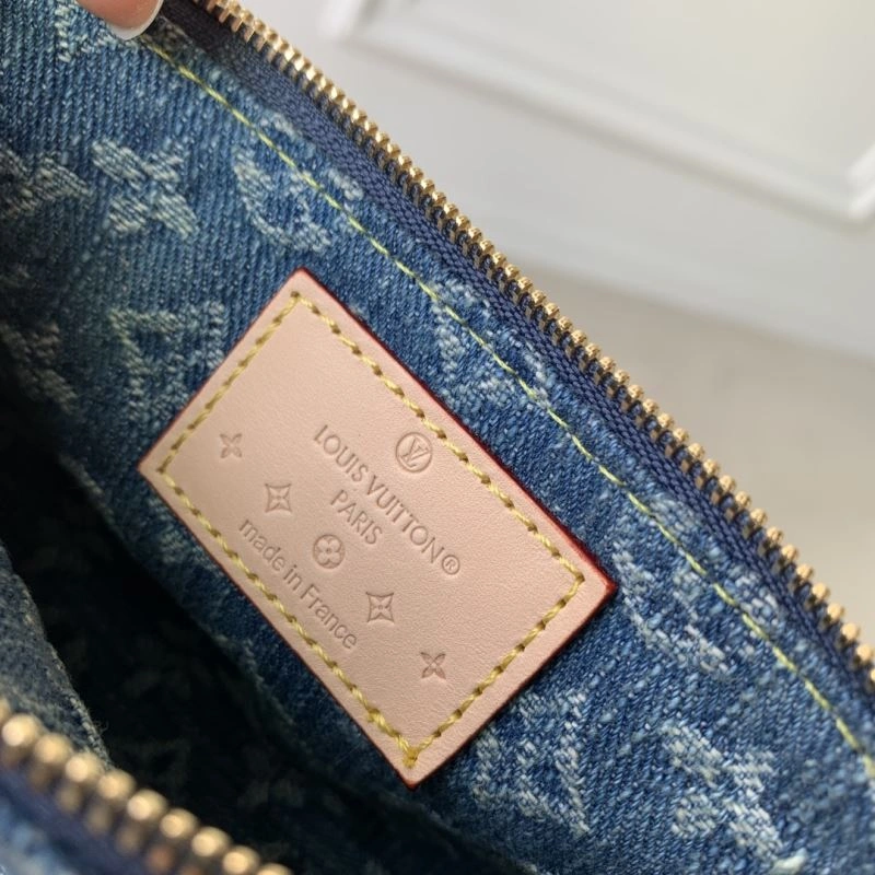 LV Wallets 4048F-0101