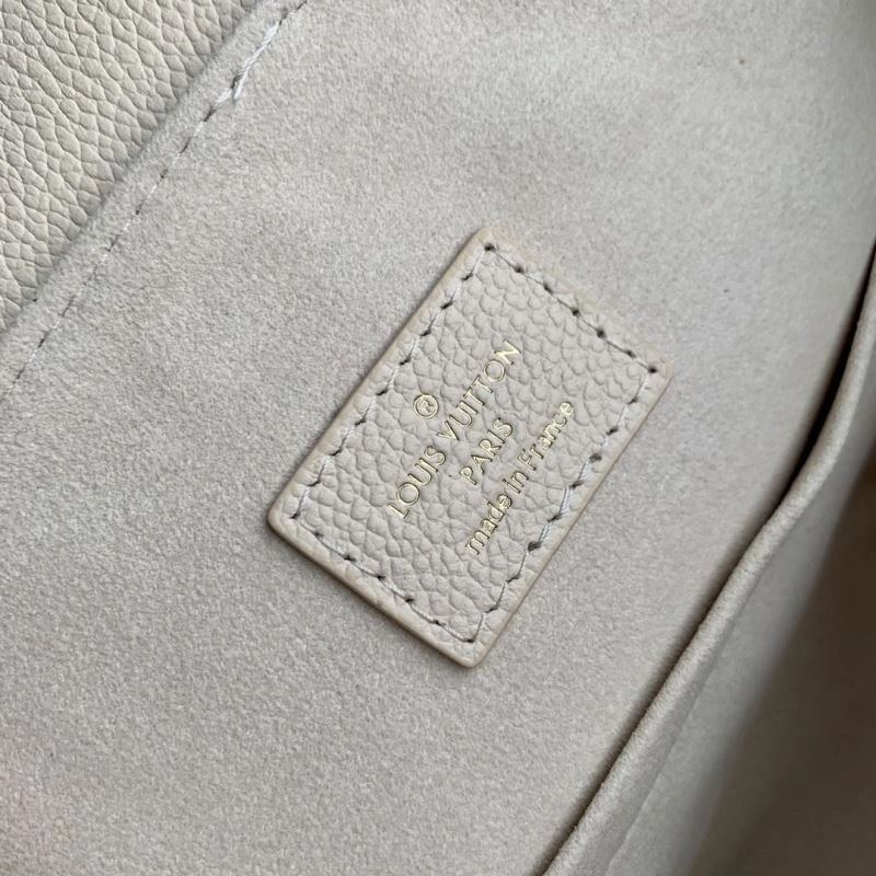 LV Backpacks 4048H-0234
