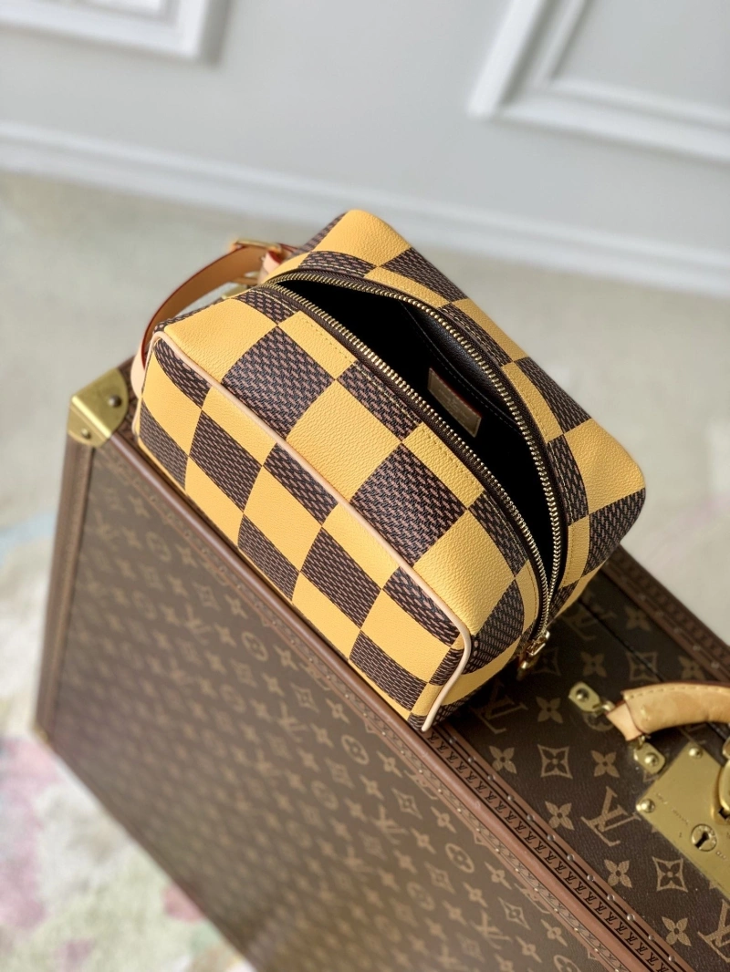 LV Cosmetic Bags 4048I-0051