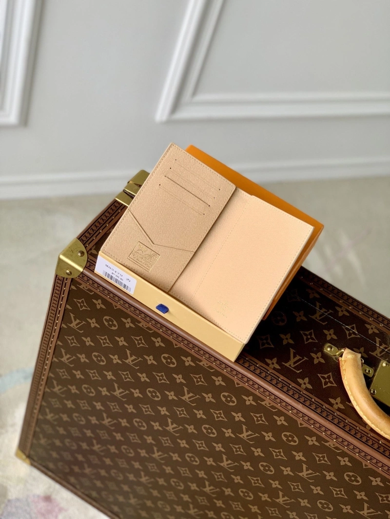 LV Wallets 4048I-0094