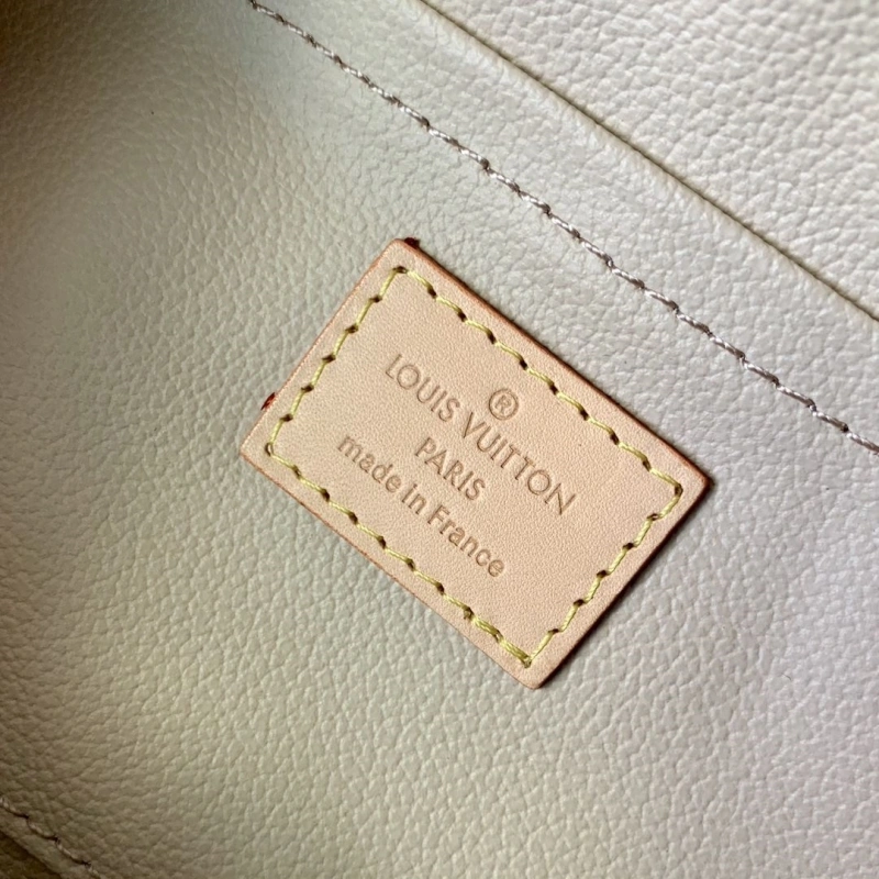 LV Cosmetic Bags 4048I-0389