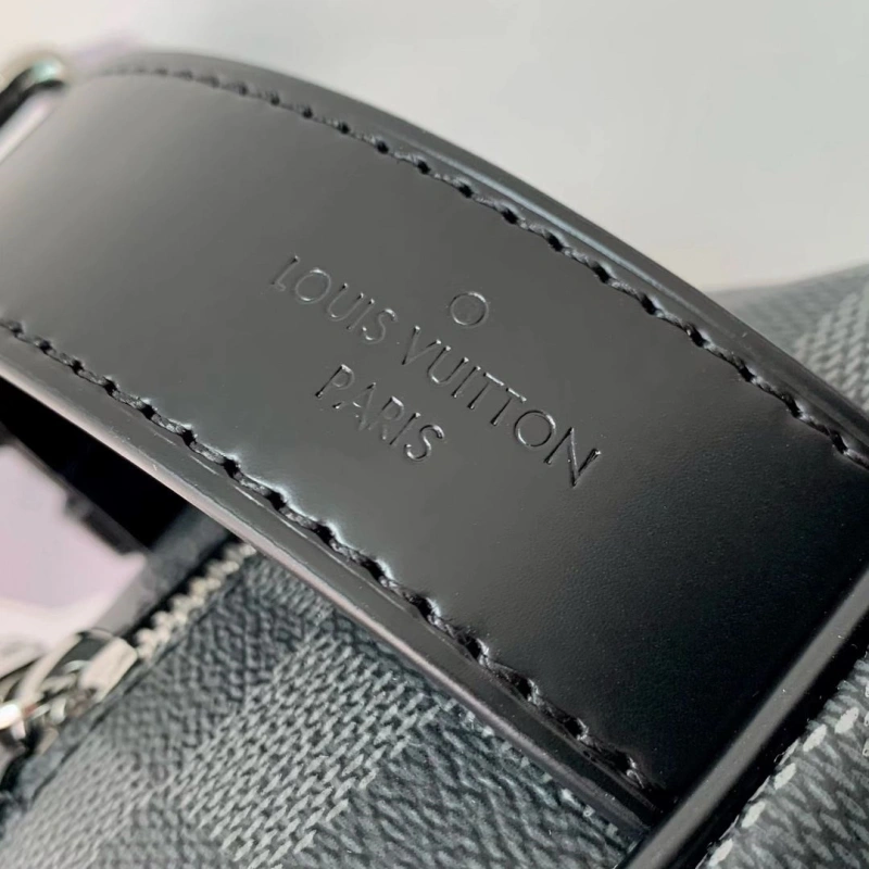LV Cosmetic Bags 4048I-0391