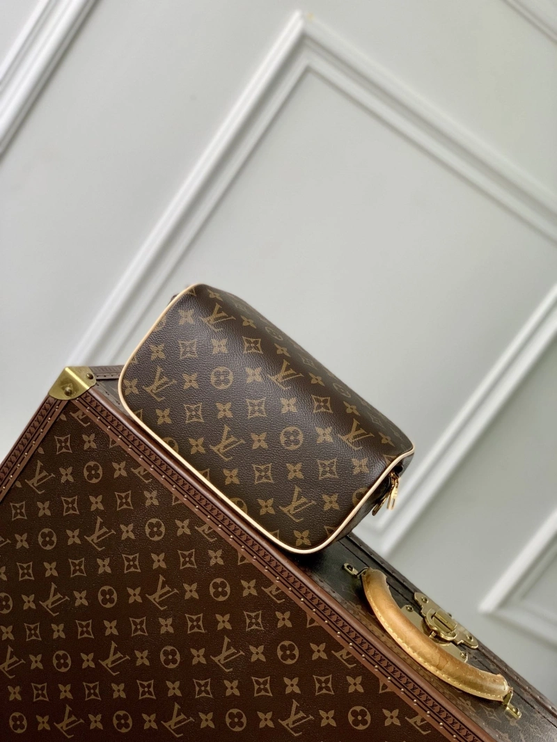LV Cosmetic Bags 4048I-0399