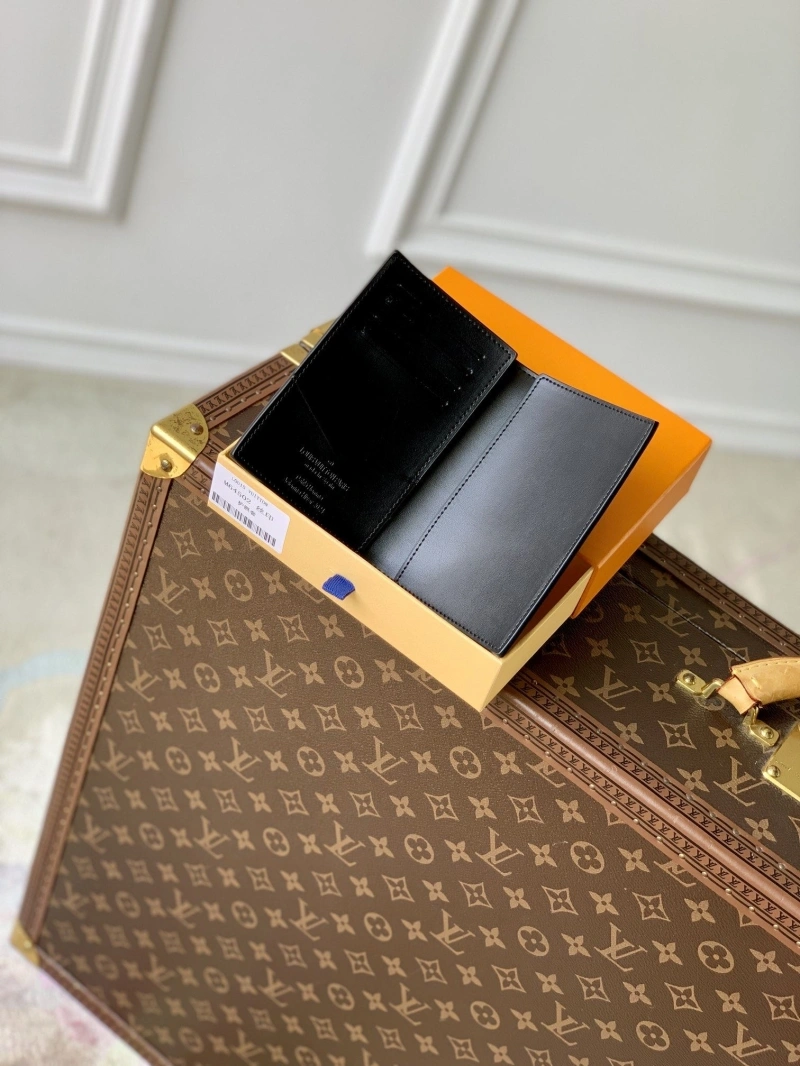 LV Wallets 4048I-0484