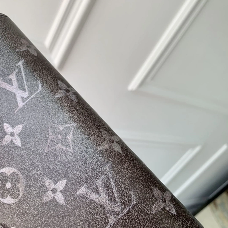LV Wallets 4048I-0486