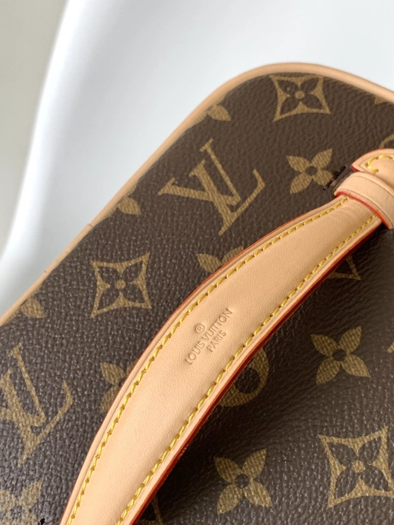 LV Cosmetic Bags 4056C-0066