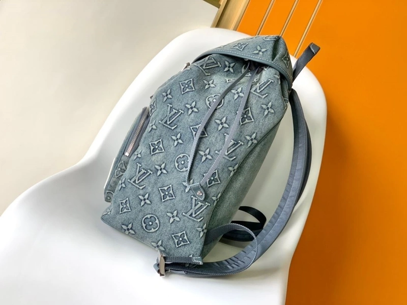 LV Backpacks 4056D-0198