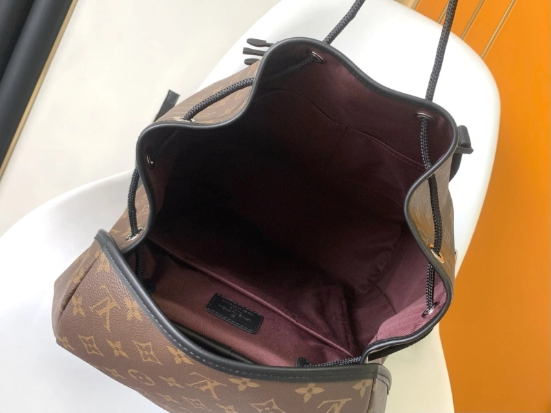 LV Backpacks 4056D-0320