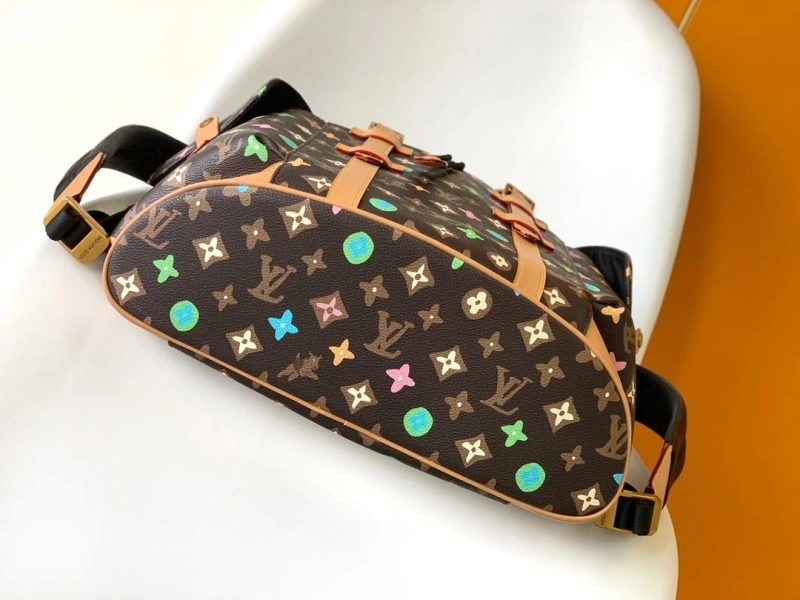 LV Backpacks 4056D-0345