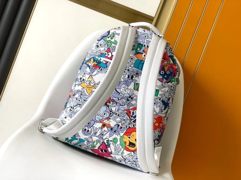 LV Backpacks 4056D-0511