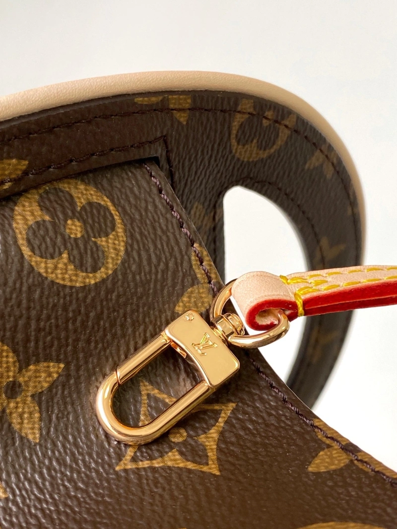 LV Round Bags 4056F-0167