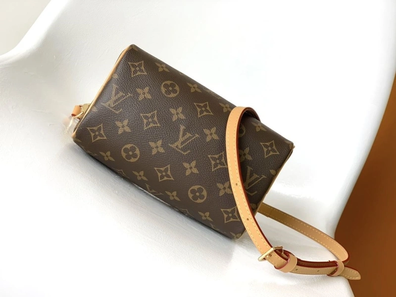LV Speedy Bags 4056F-0442