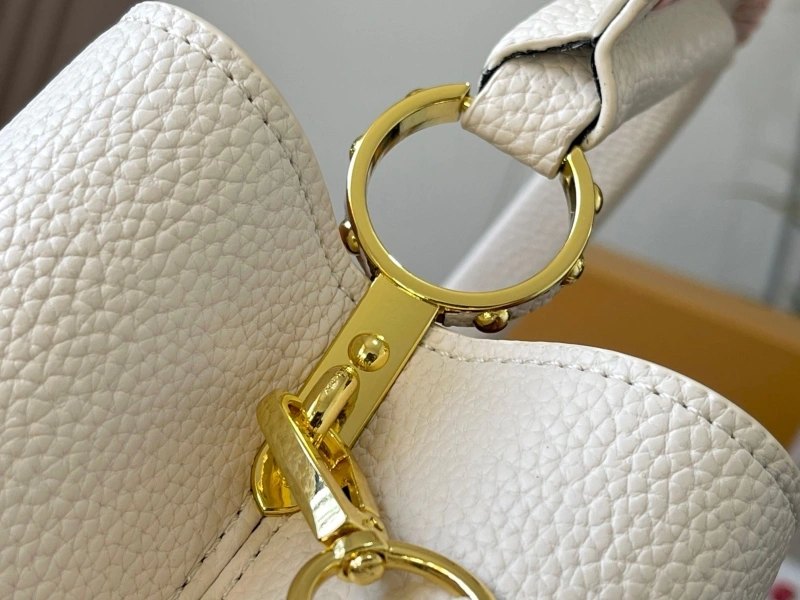 LV Capucines Bags 4081B-0231