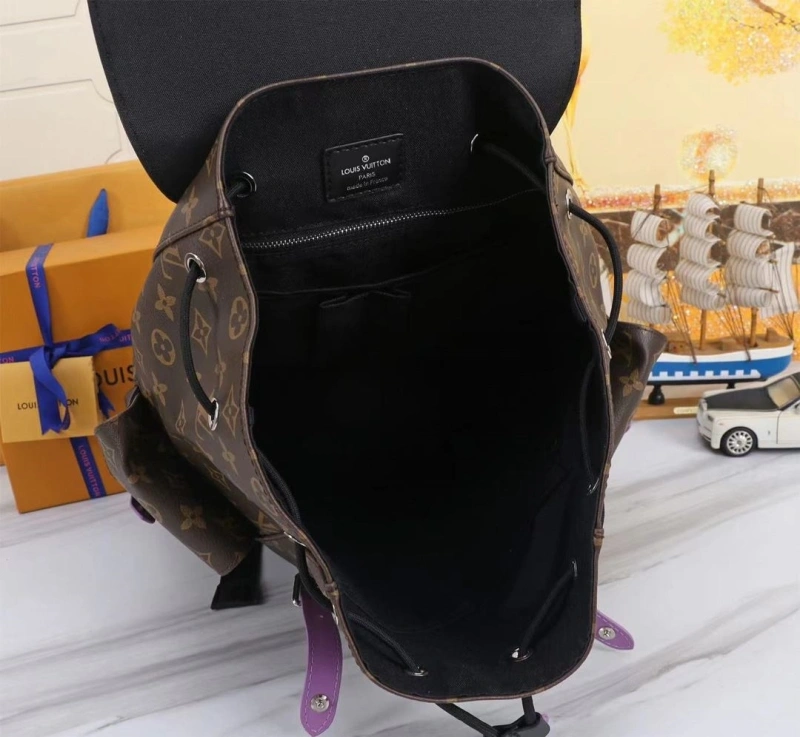 LV Backpacks 4081B-0242