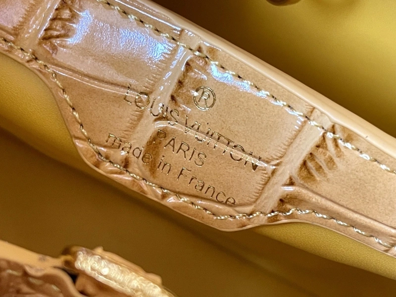 LV Capucines Bags 4081B-0292