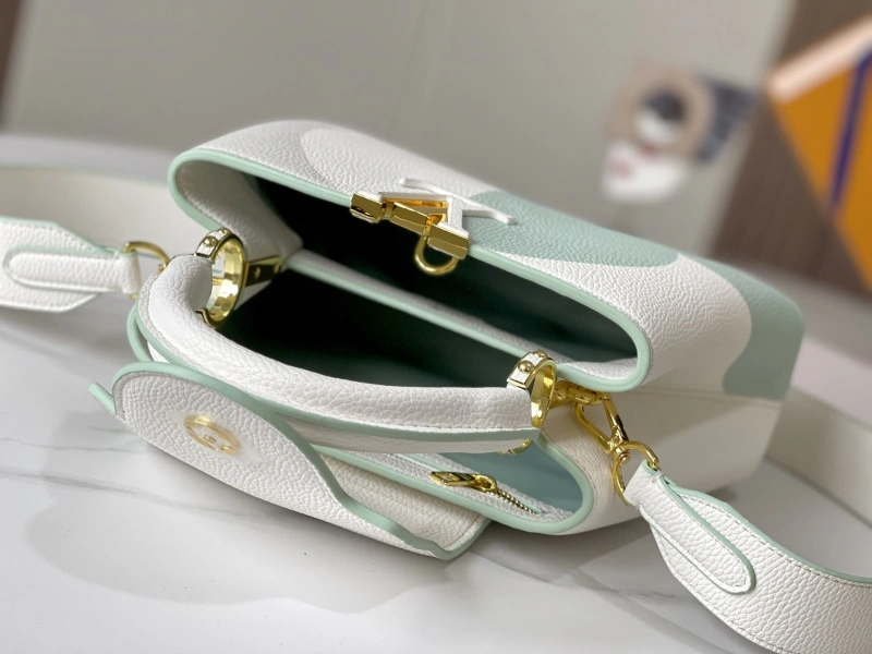 LV Capucines Bags 4081B-0328