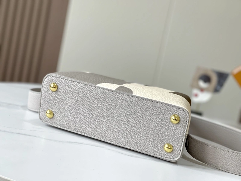 LV Capucines Bags 4081B-0330