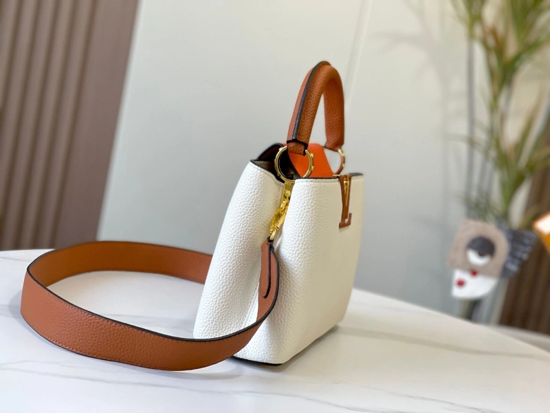 LV Capucines Bags 4081B-0349