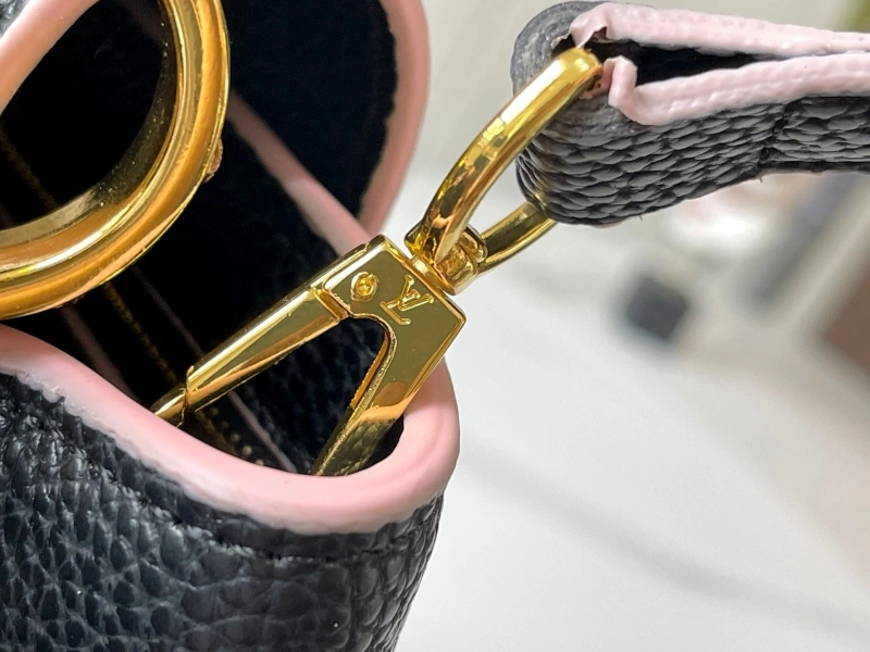 LV Capucines Bags 4081B-0403