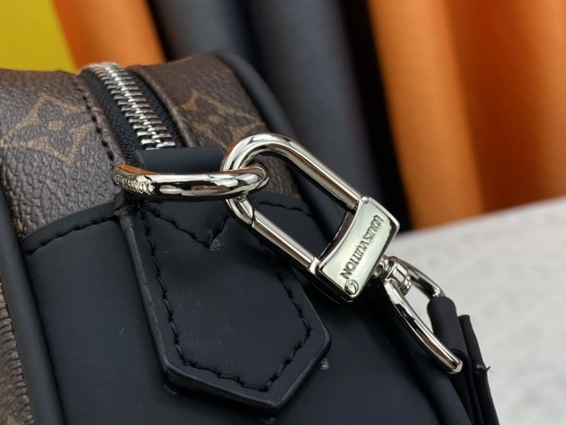 LV Clutch Bags 4081B-0512