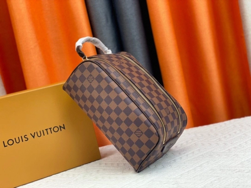 LV Cosmetic Bags 4081B-0538
